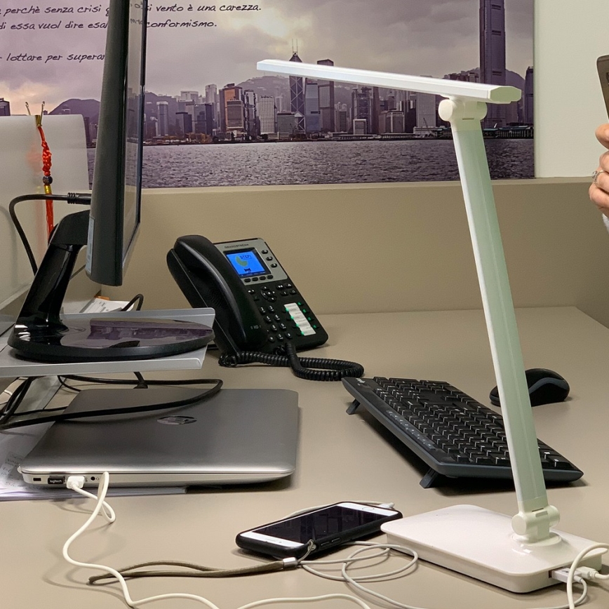 ONLI - LED Stmívatelná dotyková stolní lampa s USB portem DESKI LED/7W/230V 4000K bílá