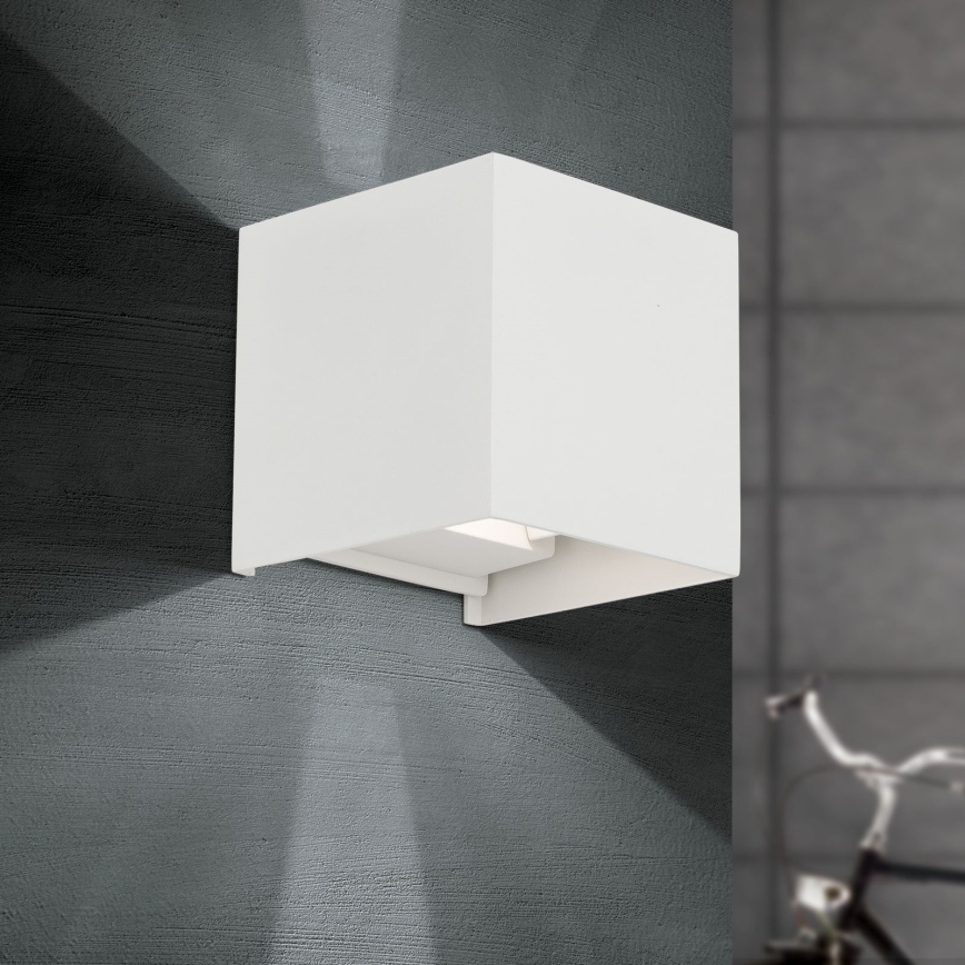 LED Venkovní nástěnné svítidlo CUBE 2xLED/3W/230V IP54 bílá