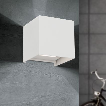 LED Venkovní nástěnné svítidlo CUBE 2xLED/3W/230V IP54 bílá