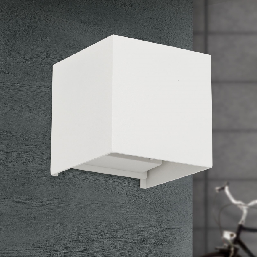 LED Venkovní nástěnné svítidlo CUBE 2xLED/3W/230V IP54 bílá