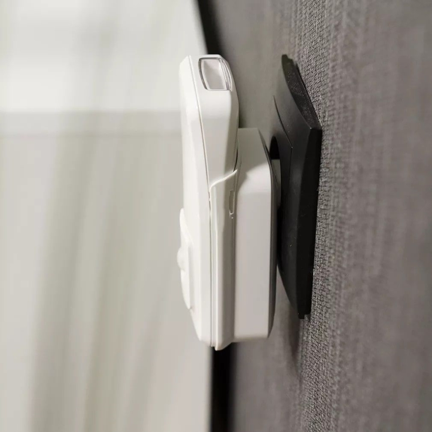 Osram - LED Orientační svítidlo do zásuvky se senzorem LUNETTA LED/2W/230V