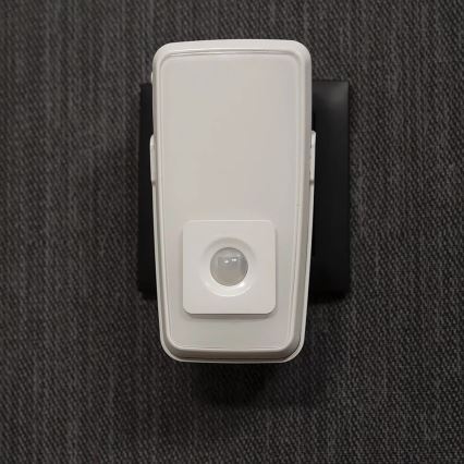 Osram - LED Orientační svítidlo do zásuvky se senzorem LUNETTA LED/2W/230V