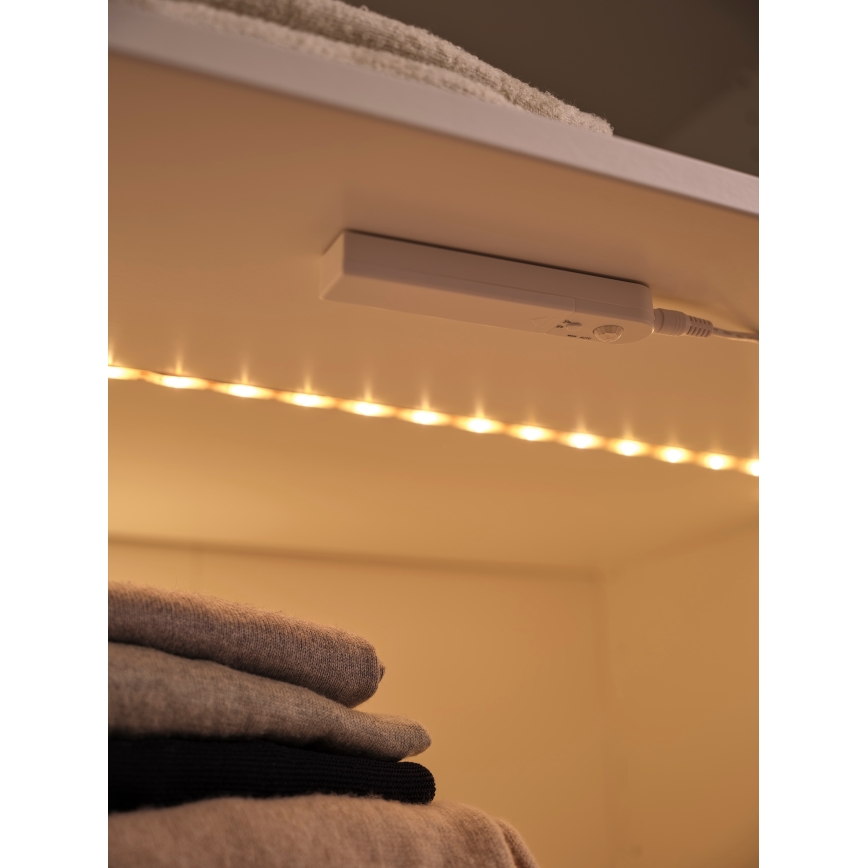 Osram - LED Pásek se senzorem pohybu FLEX 1m LED/2W/4xAA