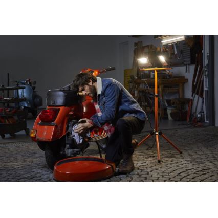 Osram - LED Reflektor s držákem TRIPOD 2xLED/30W/230V IP65