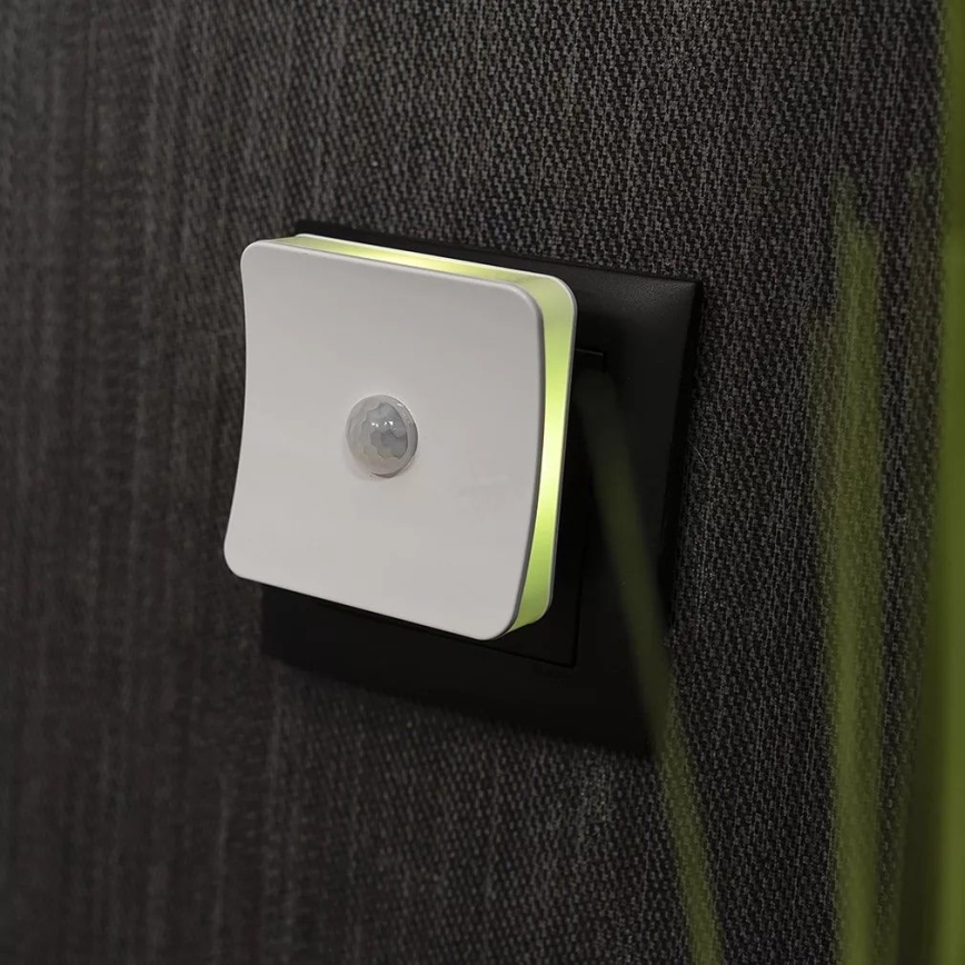 Osram - LED RGB Orientační svítidlo do zásuvky se senzorem LUNETTA LED/0,3W/230V