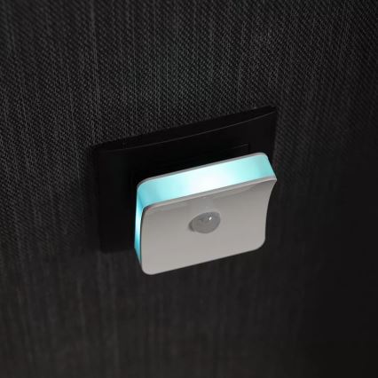 Osram - LED RGB Orientační svítidlo do zásuvky se senzorem LUNETTA LED/0,3W/230V