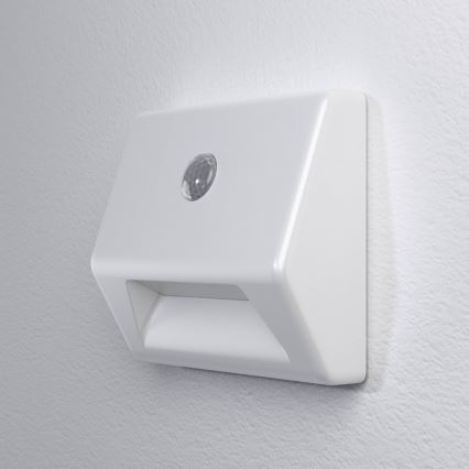 Osram - LED Schodišťové svítidlo se senzorem NIGHTLUX LED/0,25W/3xAAA IP54 bílá