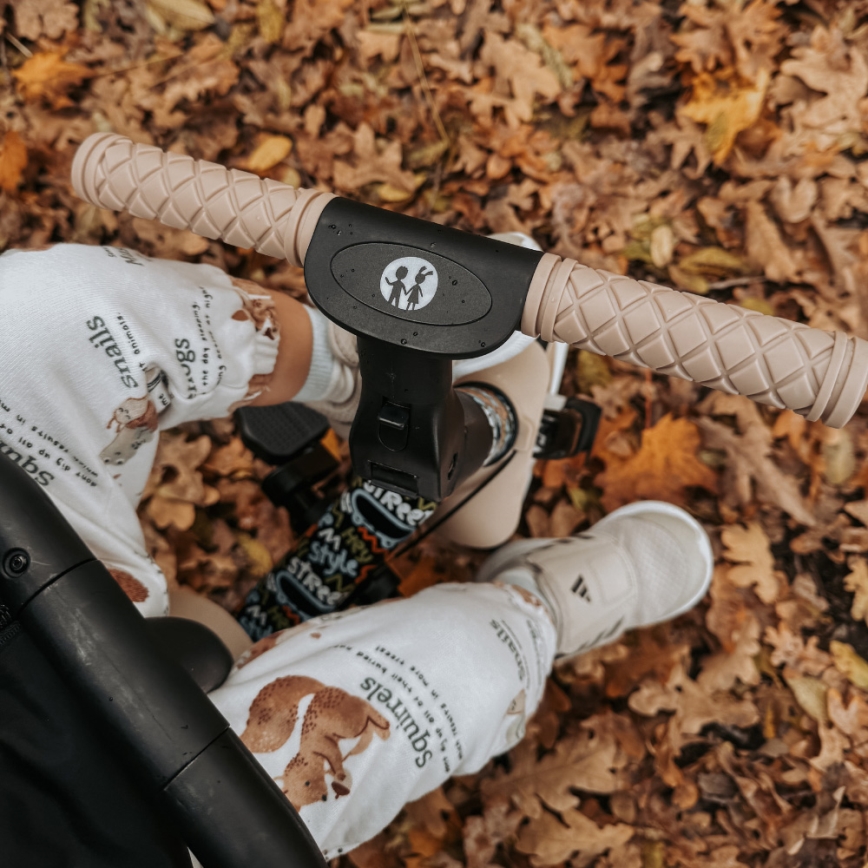 PETITE&MARS - Dětská tříkolka 5v1 TURBO LIMITED City Beat