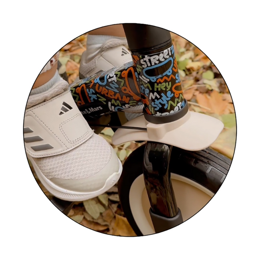 PETITE&MARS - Dětská tříkolka 5v1 TURBO LIMITED City Beat