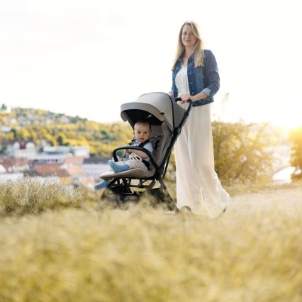 PETITE&MARS - Sportovní kočárek FLIP Platinum Grey