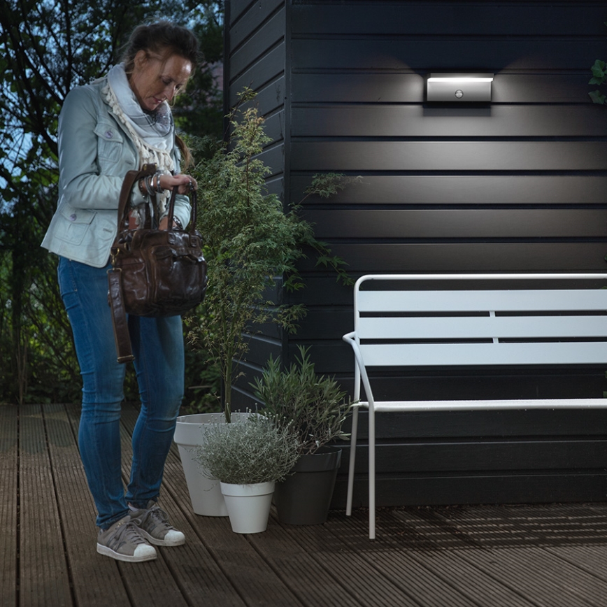Philips 16484/93/P3 - LED Venkovní nástěnné svítidlo senzor BUSTAN 2xLED/4,5W