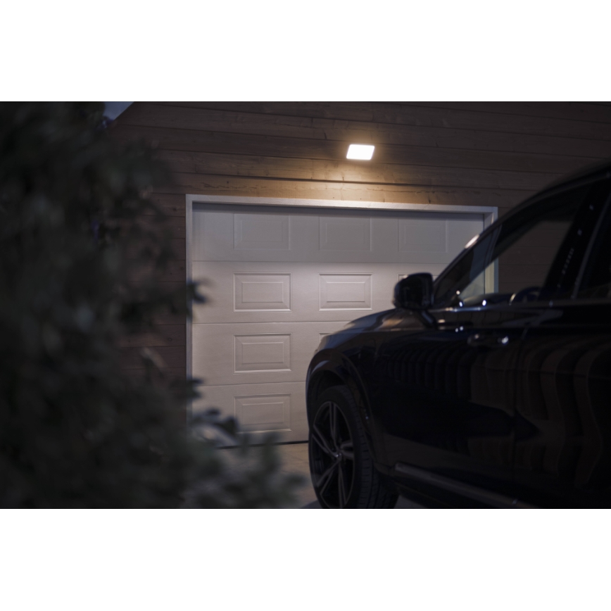 Philips 17435/30/P7 - LED RGB Venkovní reflektor HUE DISCOVER 2xLED/15W/230V IP44