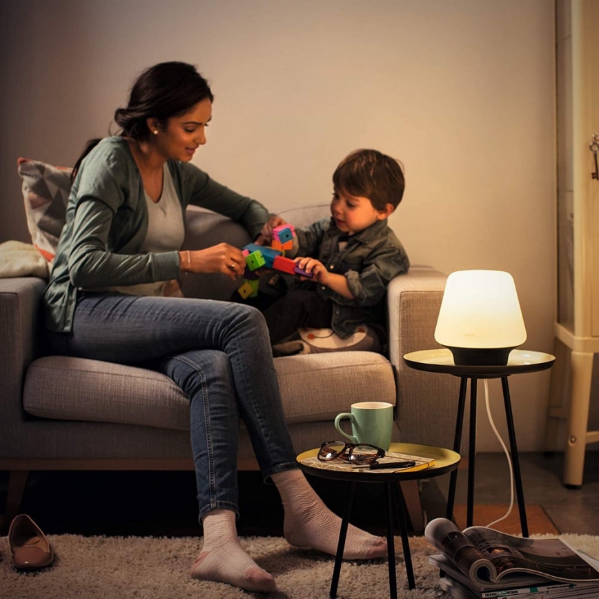 Philips - LED Stmívatelná lampa Hue WELLNESS 1xE27/8,5W/230V + dálkové ovládání