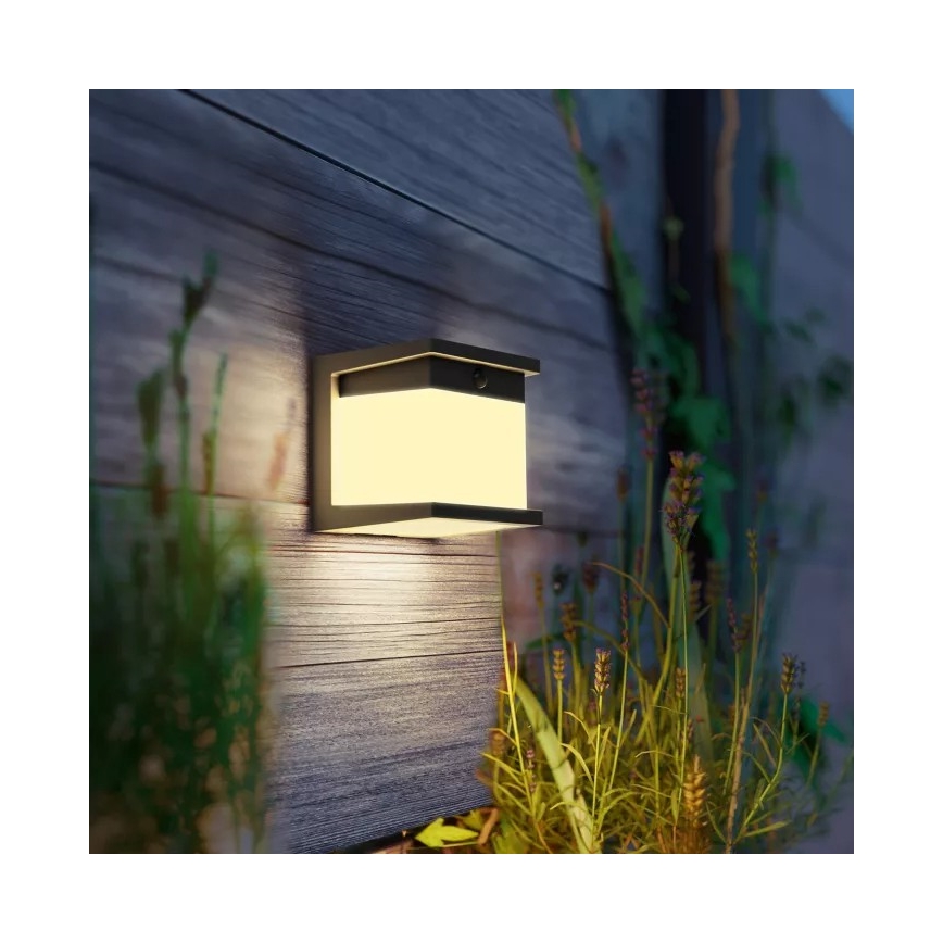 Philips - LED Solární nástěnné svítidlo se senzorem DIARA LED/3,8W/3,7V 800 mAh 2700K IP44 černá