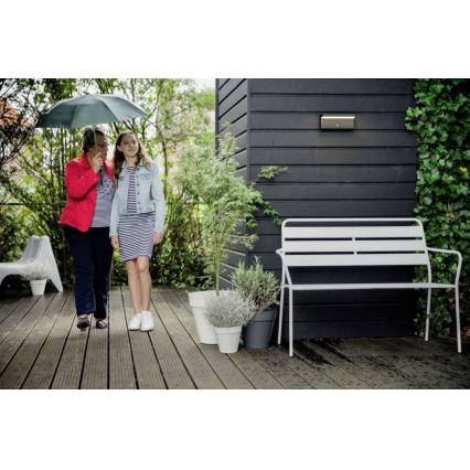 Philips - LED Venkovní nástěnné svítidlo se senzorem BUSTAN LED/3,8W/230V 2700K IP44