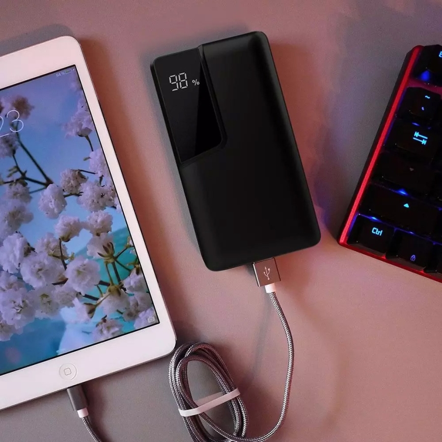 Power Bank s displejem 10000mAh/3,7V černá