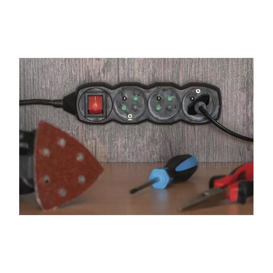 Prodlužovací kabel s vypínačem 4Z 3m černá