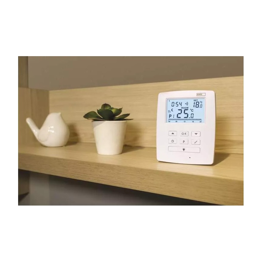 Programovatelný termostat 230V+2xAA