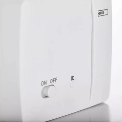 Programovatelný termostat 230V+2xAA