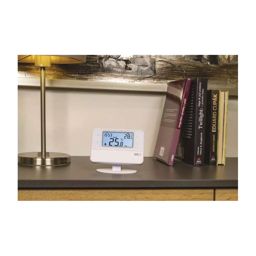 Programovatelný termostat 230V + 2xAA
