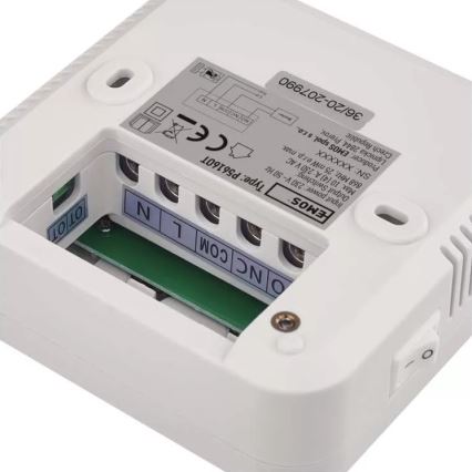 Programovatelný termostat 230V + 2xAA