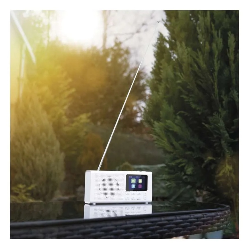 Rádio DAB DAB+ FM 3W/5V/4xAA bílá