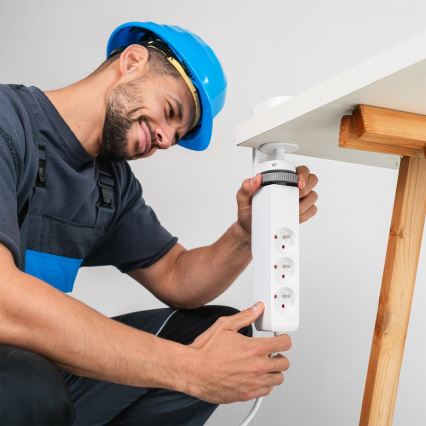 Prodlužovací kabel s uchycením na stůl 3Z Typ E + 2xUSB-A + 1xUSB-C 1,5m bílá