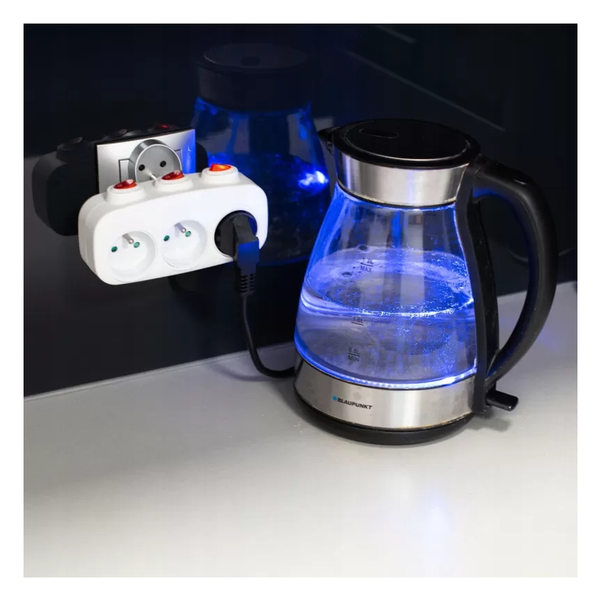 Rozbočovací zásuvka s vypínači 3Z