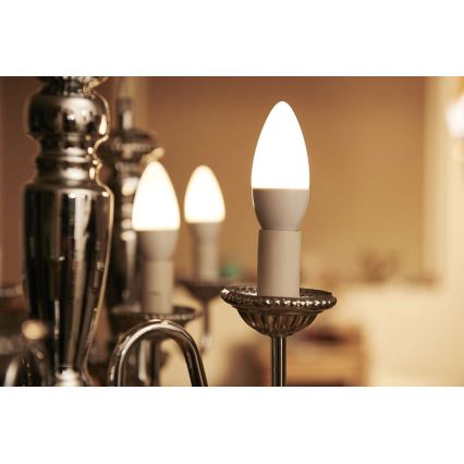 SET 2x LED svíčka Philips E14/4W/230V - CANDLE