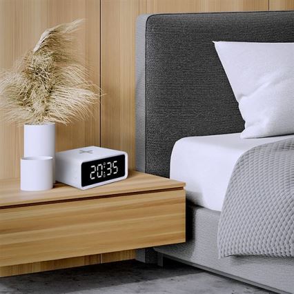 Digitální hodiny s Qi bezdrátovou nabíječkou 230V/CR2032 bílá