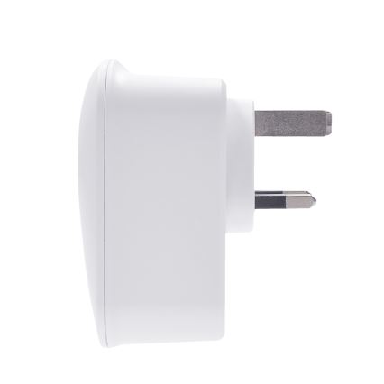 Cestovní adaptér pro UK 230V 2x USB-A + 1x USB-C