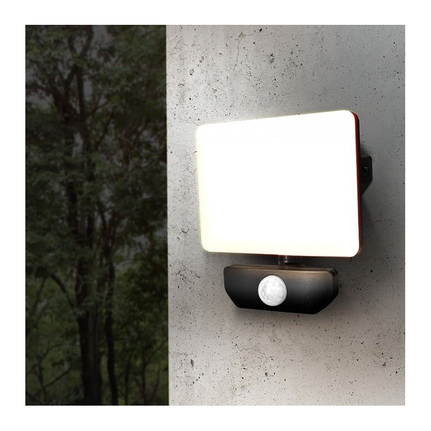 LED Venkovní reflektor se senzorem LED/20W/230V 4000K IP44