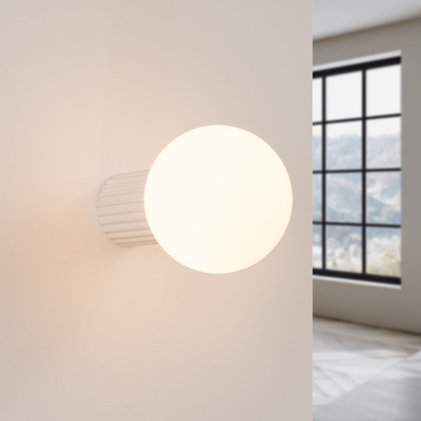 Koupelnové nástěnné svítidlo HALO 1xG9/8W/230V pr. 12 cm IP44 krémová