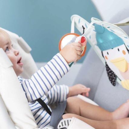 Taf Toys - Závěsný hudební pult do auta tučňák 3xAA