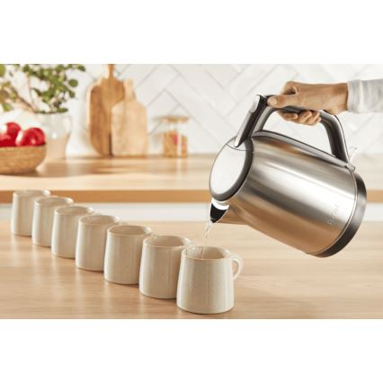 Tefal - Rychlovarná konvice SUBITO 1,7l 2400W/230V nerez/černá