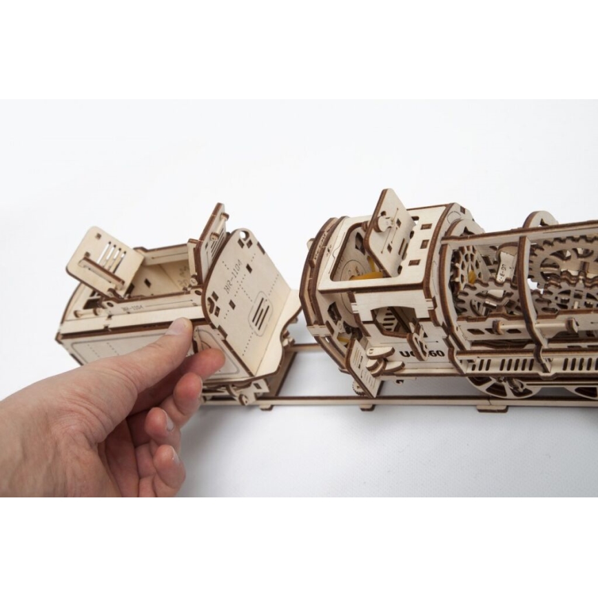 Ugears - 3D dřevěné mechanické puzzle Parní lokomotiva s tendrem