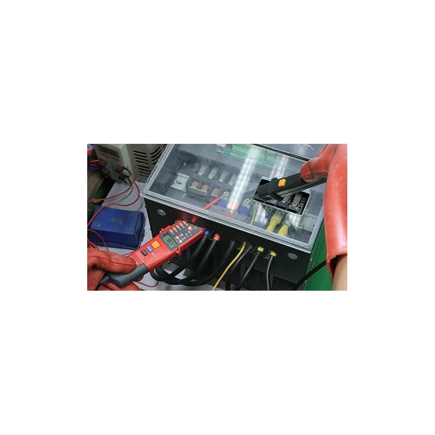 Uni-T UT18E - Zkoušečka 2xAAA IP65