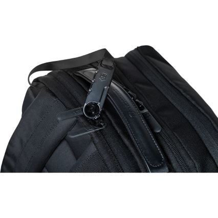 Victorinox - Batoh na notebook Altmont Professional Deluxe 24 l černá