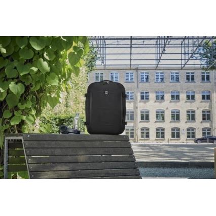 Victorinox - Rozšiřitelný batoh Crosslight Boarding 37 l černá