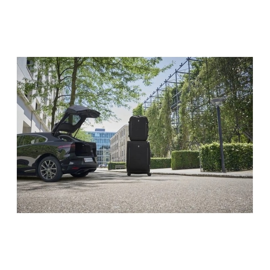 Victorinox - Rozšiřitelný batoh Crosslight Boarding 37 l černá