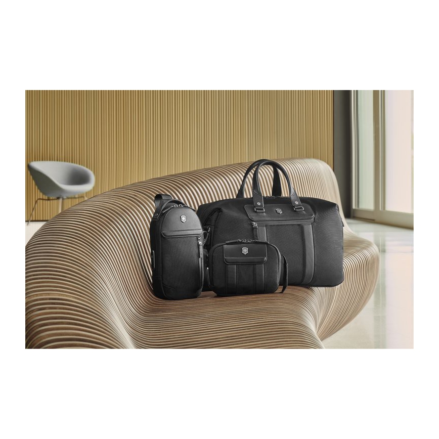 Victorinox - Taška přes rameno Architecture Urban2 2 l černá