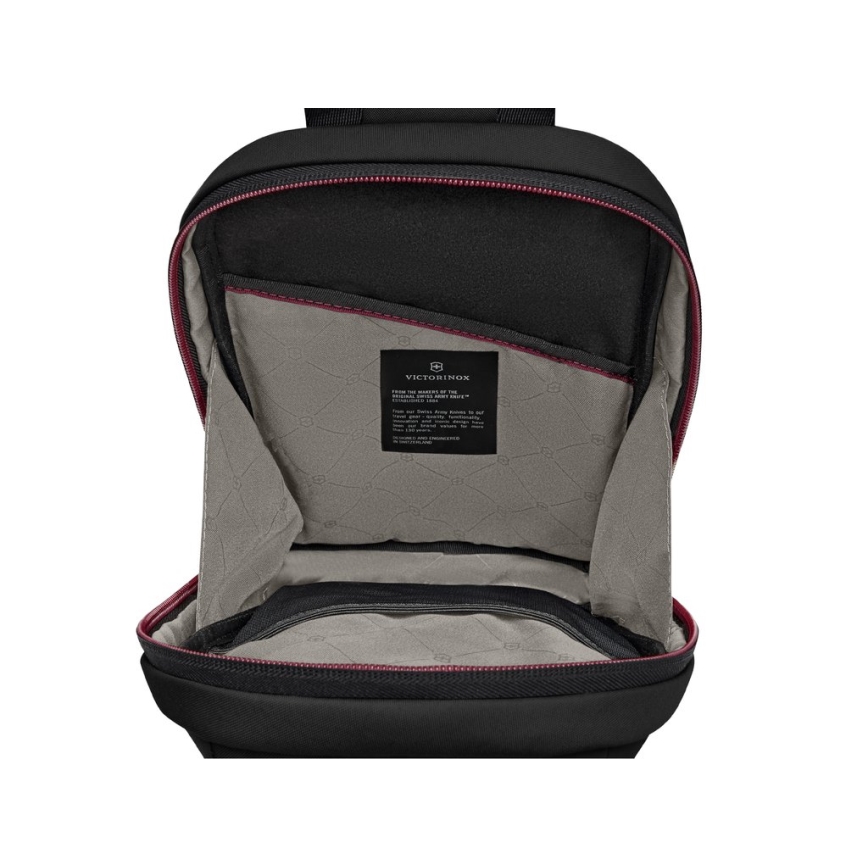 Victorinox - Taška přes rameno Travel Essentials 5 l černá