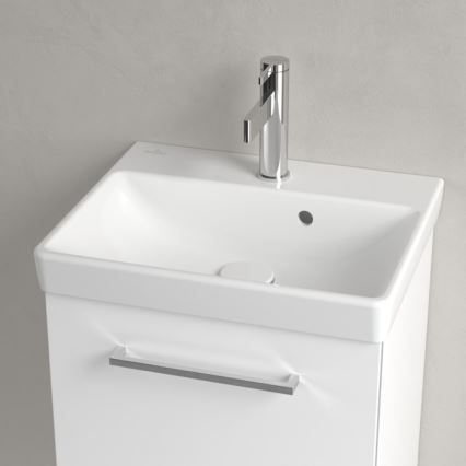 Villeroy & Boch 73584501 - Závěsné umyvadlo AVENTO 45x37 cm keramika/bílá