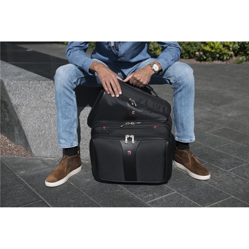 Wenger - Cestovní kufr na kolečkách 25 l 17" + taška na notebook 15,6" Patriot černá