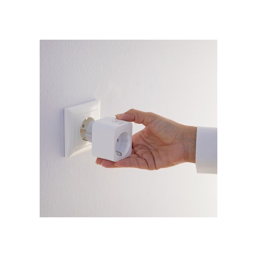 WiZ - Chytrá zásuvka E 2300W + powermetr Wi-Fi