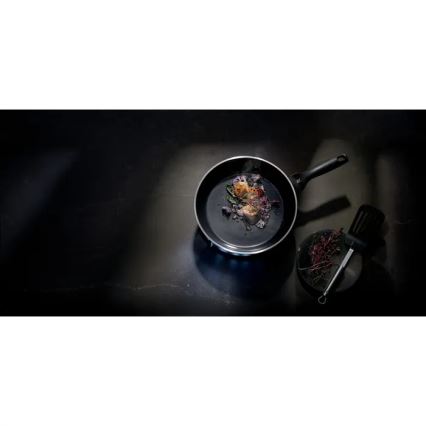 WMF - Pánev CERADUR PROFI pr. 28 cm