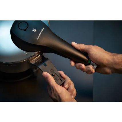 WMF - Tlakový hrnec 4,5 l PERFECT PREMIUM nerez