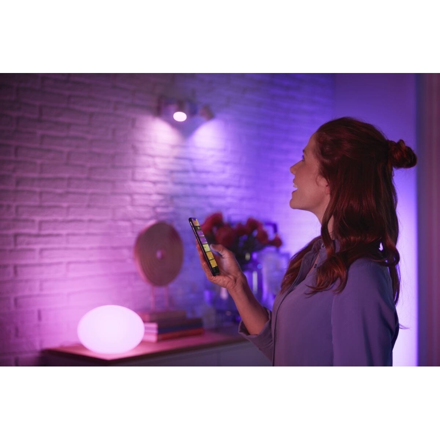 Základní sada Philips Hue WHITE AND COLOR AMBIANCE 3xGU10/4,2W 2000-6500K + Hue bridge a dimmer switch